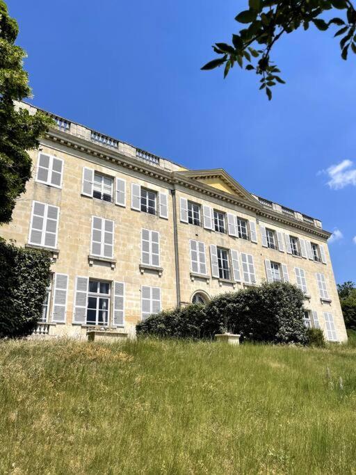 LimayRomantique Jacuzzi, Au Chateau A 30 Min De Parisアパートメント エクステリア 写真